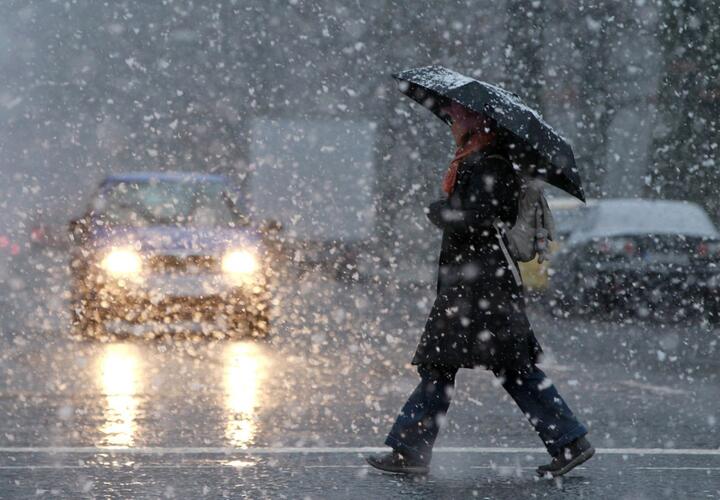 Циклон принес на Кубань проливные дожди и снег