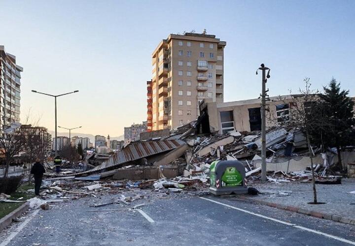 На востоке Турции произошло землетрясение магнитудой 5,6 баллов 