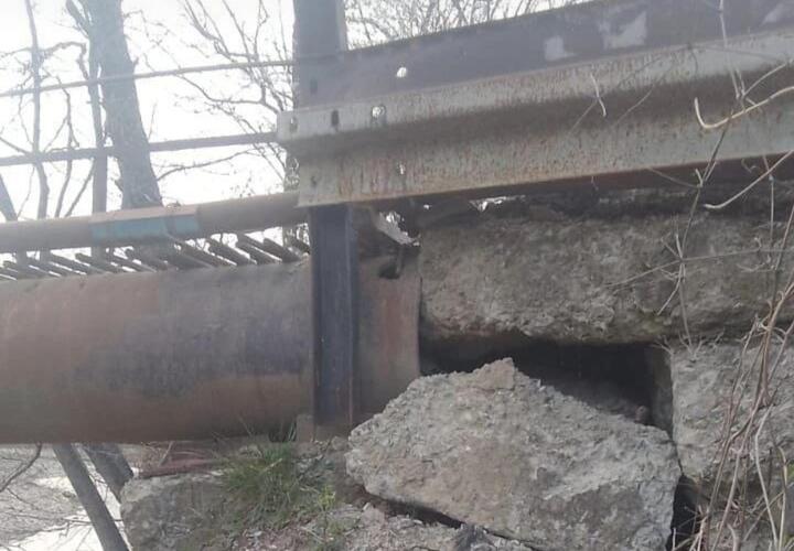 Власти Геленджика признали проблему с аварийным сельским мостом