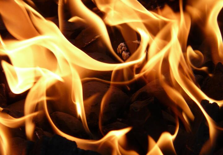 Пожар в жилом гараже в Сочи унес жизнь человека 