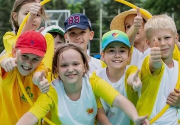 В федеральных детских центрах и лагерях на юге России усилены меры безопасности
