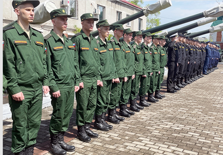 Путин подписал закон о повышении предельного возраста военнослужащих в запасе