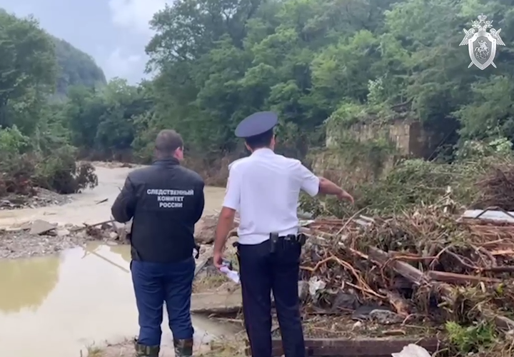 Следком Кубани возбудил дело после пропажи четырех человек во время потопа в Туапсе