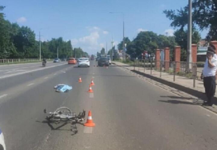 В Краснодаре иномарка насмерть сбила велосипедиста 