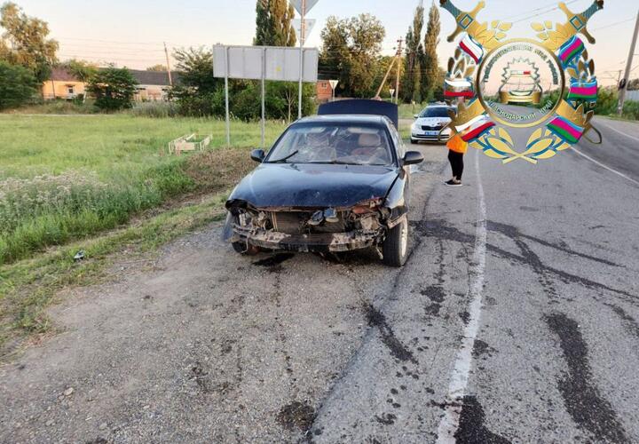 В Краснодарском крае мать с ребенком в машине устроила ДТП на ж/д переезде