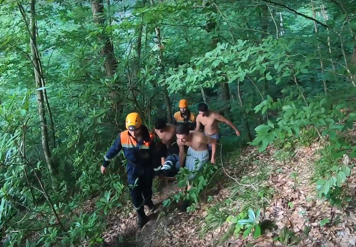 В Сочи турист получил травмы и едва не утонул в горной реке