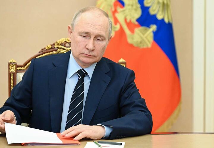 Владимир Путин пообещал жесткий ответ организаторам теракта на Крымском мосту