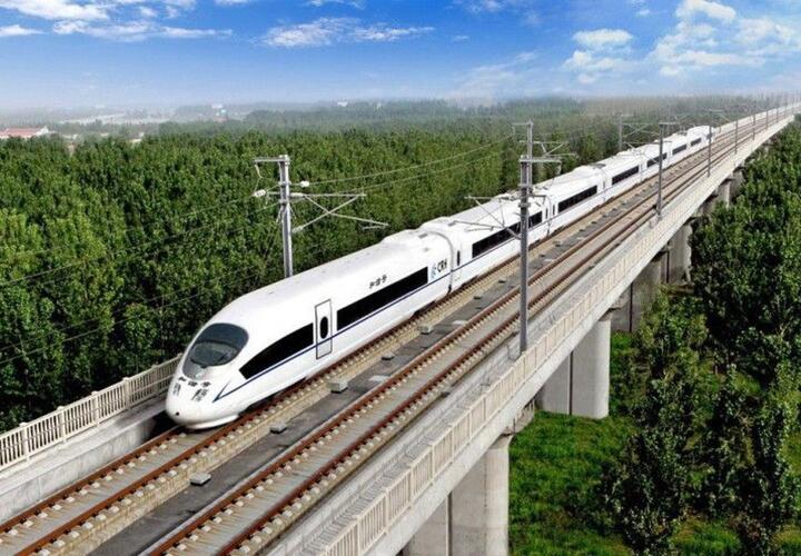 Путин предложил построить скоростную железнодорожную магистраль от Москвы до Адлера