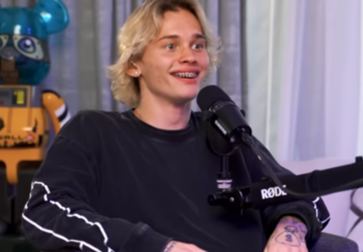 Даня Милохин улетел в Дубай