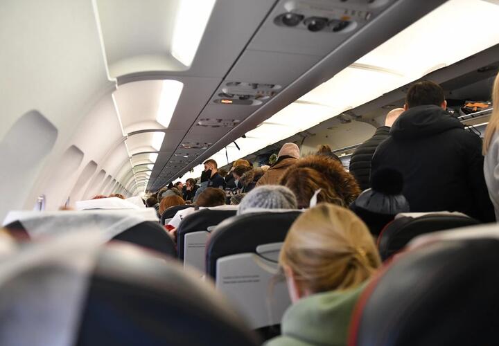 На борту самолета «Екатеринбург - Сочи» у участника СВО случился приступ