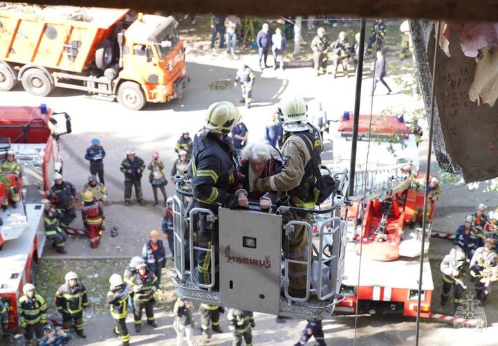 На месте взрыва в Балашихе под завалами оказались трое спасателей