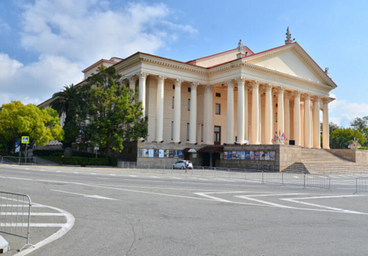 Власти Сочи взяли кредит почти в 200 млн на покрытие дефицита бюджета