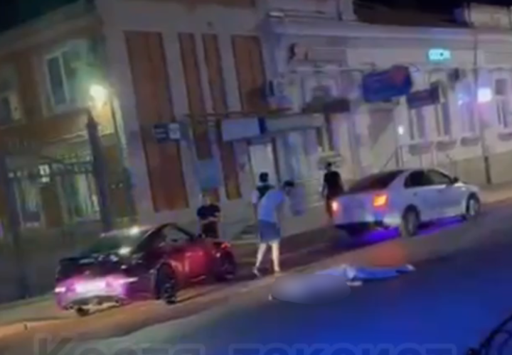 В центре Краснодара водитель иномарки  насмерть сбил пешехода