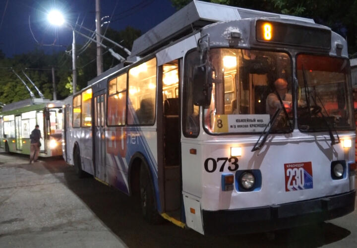 В Краснодаре ко Дню города будут курсировать праздничные трамваи и троллейбусы