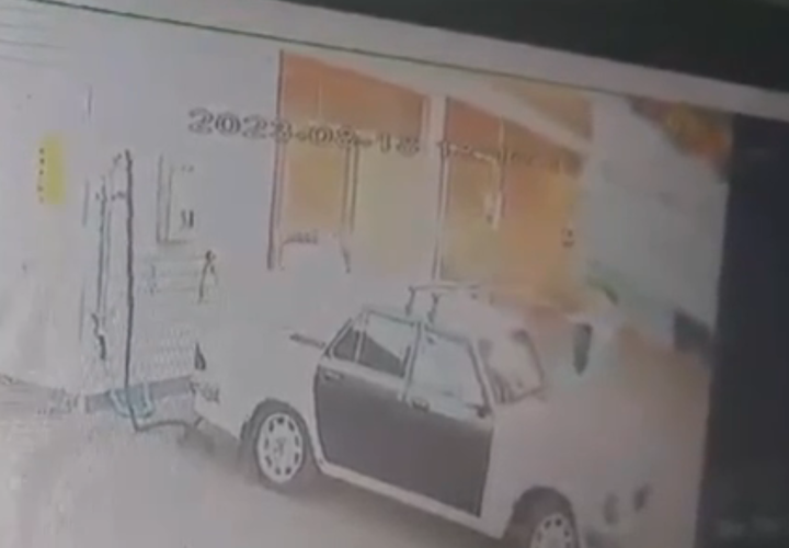 В Краснодаре неизвестный парень распылил газовый баллончик в лицо ребенку