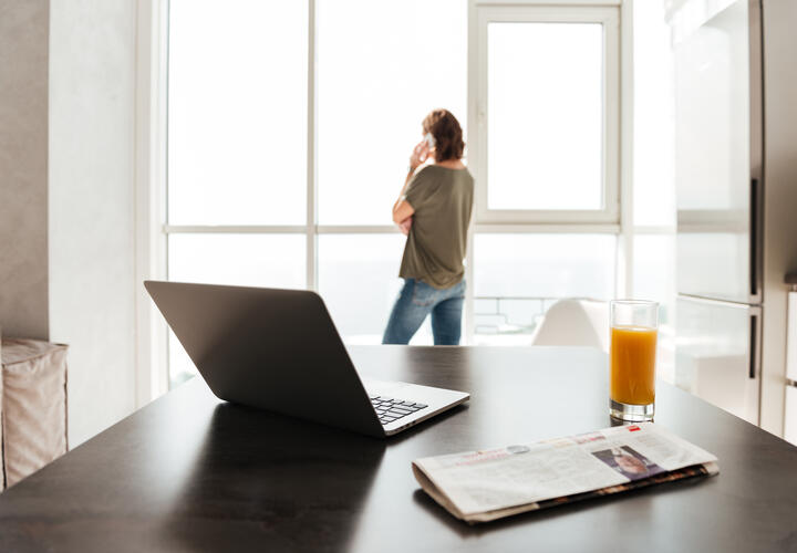 В Ярославле неизвестные открыли стрельбу по автобусам, а в США взорвался вагон с кислотой: что произошло, пока вы спали