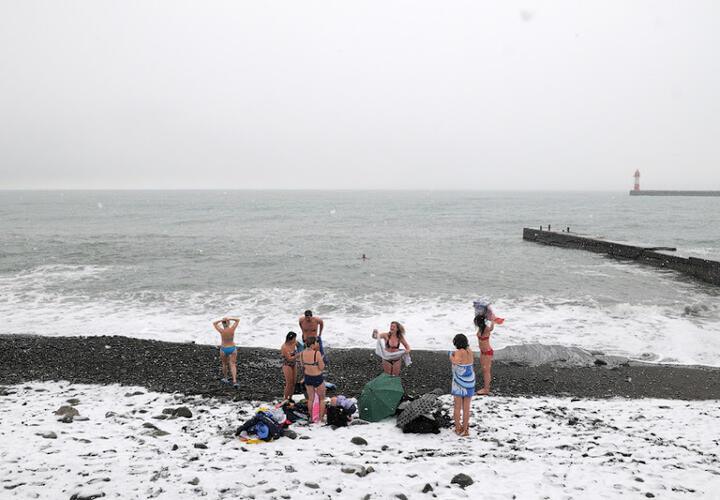 Конец купального сезона: в Сочи закроют на реконструкцию два пляжа