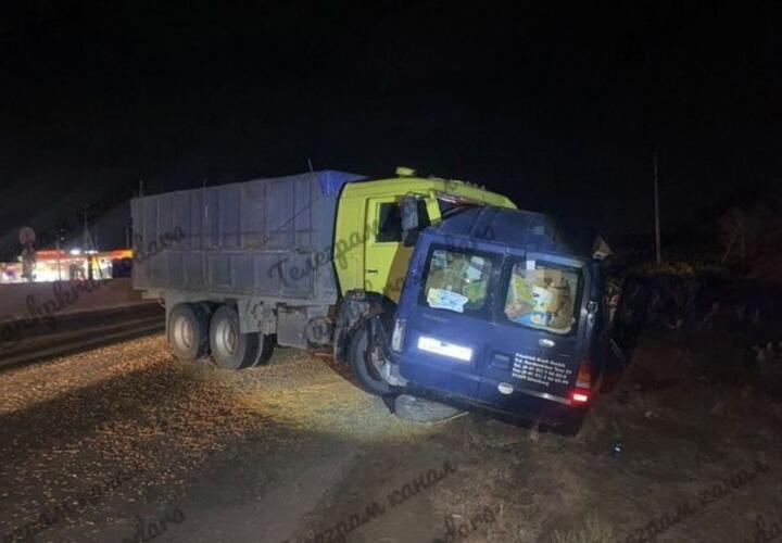 На Кубани четыре человека пострадали в ДТП на трассе Новороссийск-Керчь