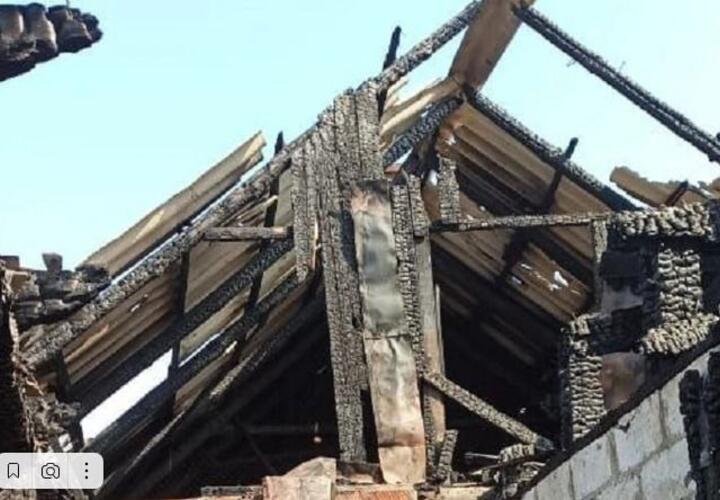На Кубани сгорел дом участника СВО