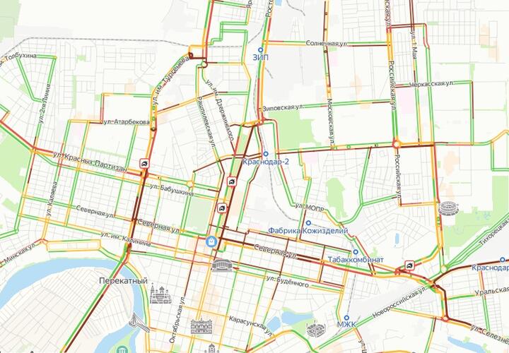 Пробки в Краснодаре достигли 9 баллов из-за ливня