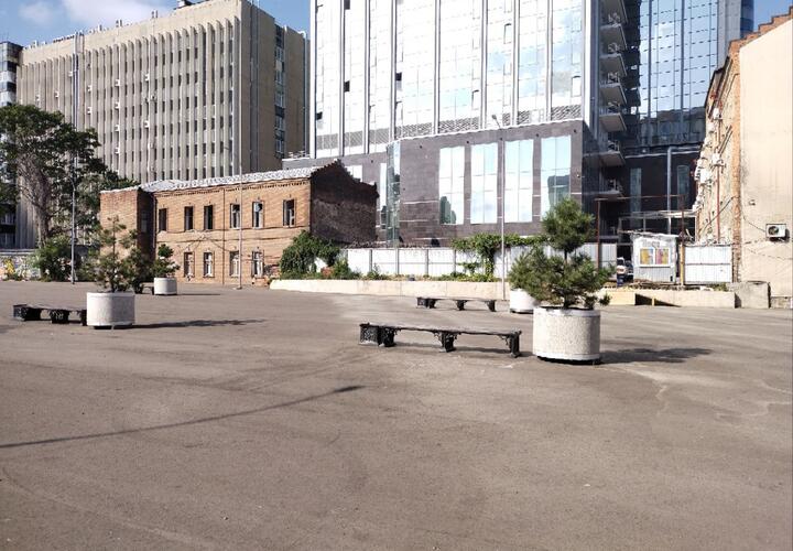 В историческом месте Краснодара оборудуют бесплатную парковку