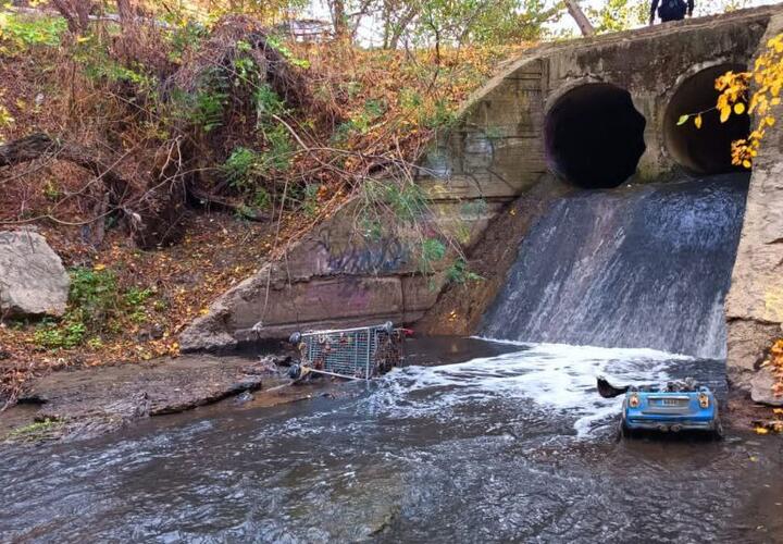 В Краснодаре двое подростков отравились в канализационном люке 