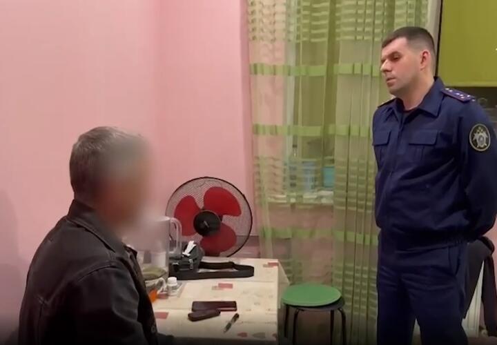 В Краснодаре муж задушил жену, а потом сдался полиции