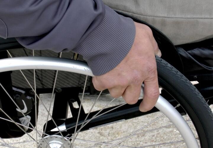 В России могут повысить выплату по уходу за инвалидами