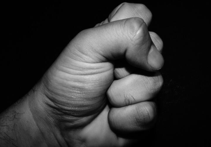 В Сочи мужчина избил любовницу из-за квартирного вопроса