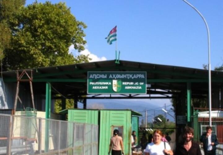 Жители Кубани  незаконно ввезли из Абхазии иномарки премиум-класса