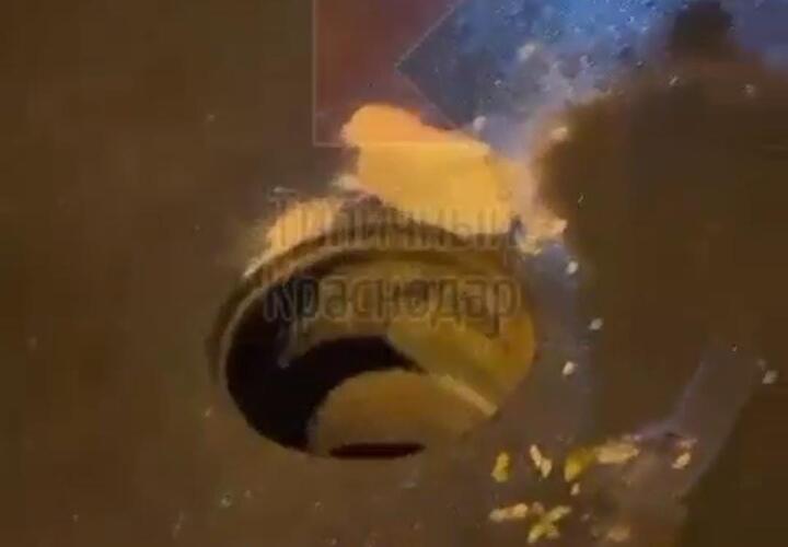 Опасно: жители Краснодара жалуются на открытые канализационные люки 