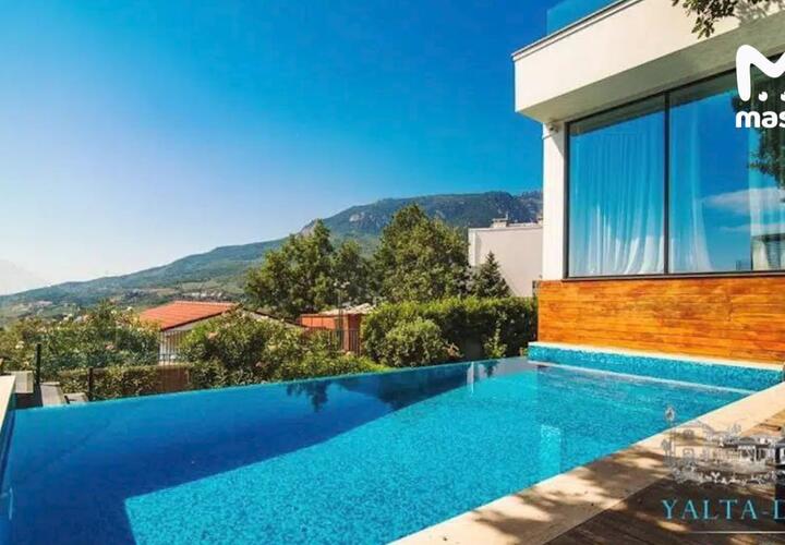 Показали виллу Константина Меладзе в Крыму, которую он никак не может продать