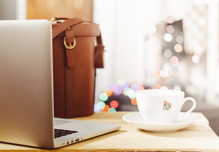 Путин рассказал шутку про юристов, а военные из зоны СВО поздравили со столетием ветерана: что произошло, пока вы спали