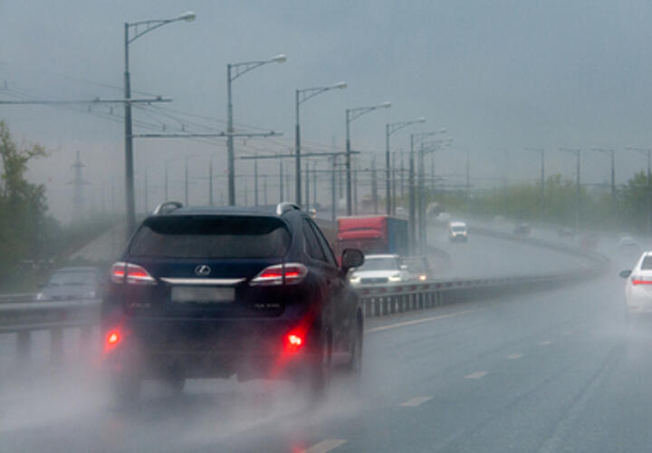 Штормовое предупреждение на ноябрьские праздники объявлено в Краснодарском крае