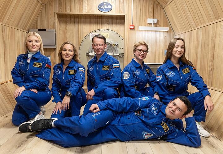 В Москве шесть человек согласились провести целый год в изоляции