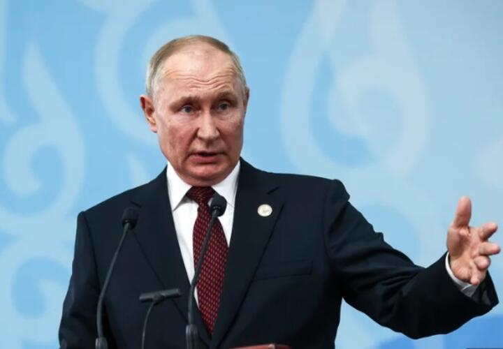 В Сириусе Путин поддержал продление статуса молодого ученого для ушедших в декрет 