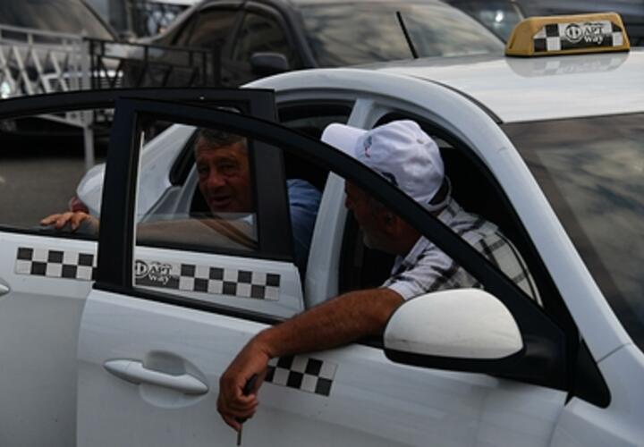 Задержанный в Краснодаре с полкило мефедрона футболист работал в Сочи таксистом 