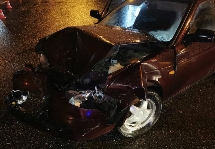 Двое детей пострадали в ДТП с большегрузом  в Краснодарском крае