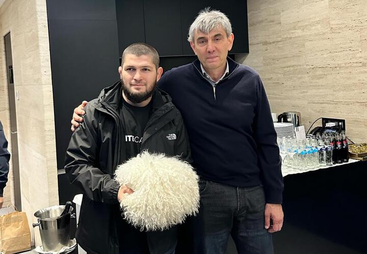 Хабиб Нурмагомедов опубликовал фото с Сергеем Галицким после победного матча «Краснодара»