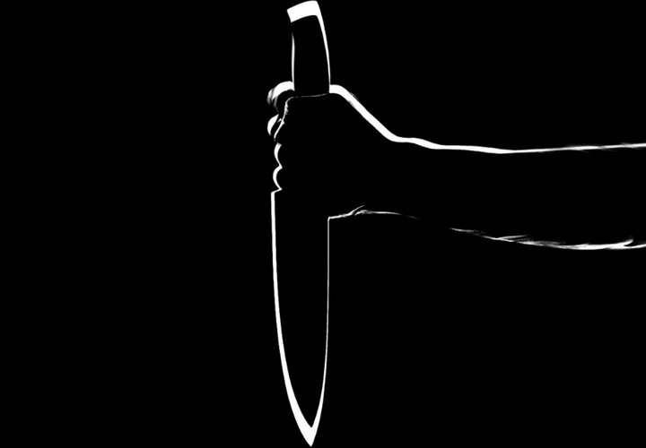 Подросток кинулся с ножом на сверстника 