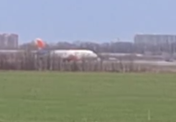 Самолет прилетел из Минеральных Вод