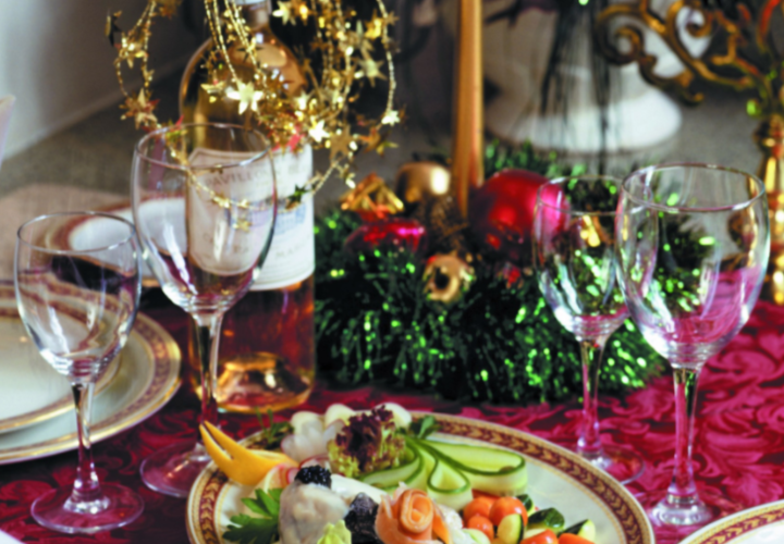 Сколько денег нужно для того, чтобы накрыть стол на Новый год 2024