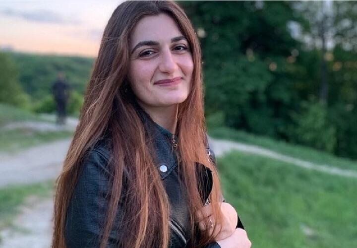 Школьники в Брянске рассказали, как раненая учительница заслоняла собой ребят