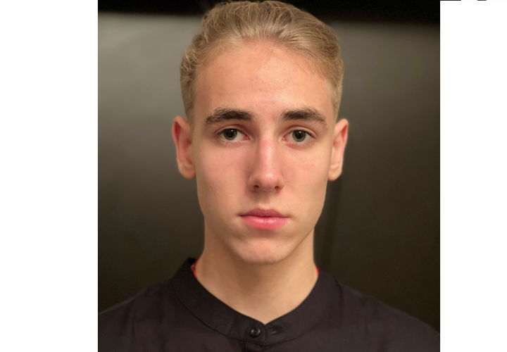 Стало известно, что в сериале «Слово пацана» песню главного героя спел подросток из Новороссийска 