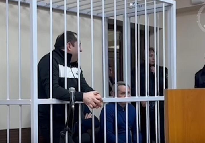 Трое полицейских в Сочи вымогали 1,5 млн у подозреваемых