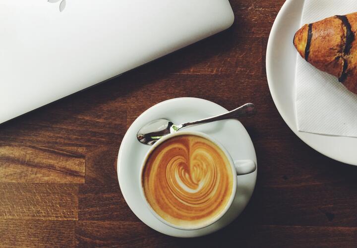 Уменьшенную упаковку социально значимых продуктов запретят в РФ, а пропавшая многодетная мать вышла на связь из подвала: что произошло, пока вы спали