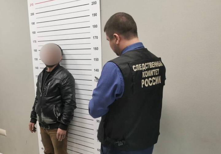 Тело убитого преступники свалили в водоток и засыпали навозом