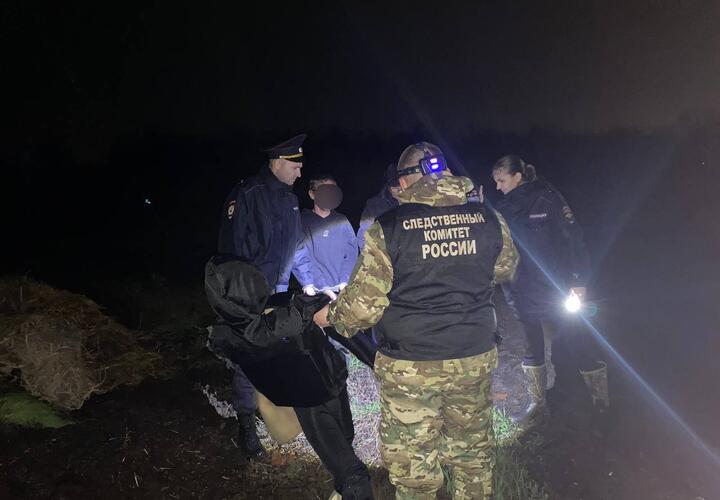 В хуторе Прикубанском мужчину похоронили в куче навоза