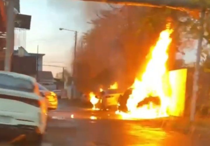 В Краснодаре недоброжелатель из Новороссийска поджег сразу три автомобиля