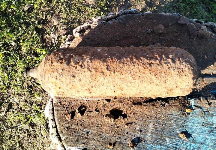 В Краснодарском крае станичник перепутал авиабомбу с огнетушителем